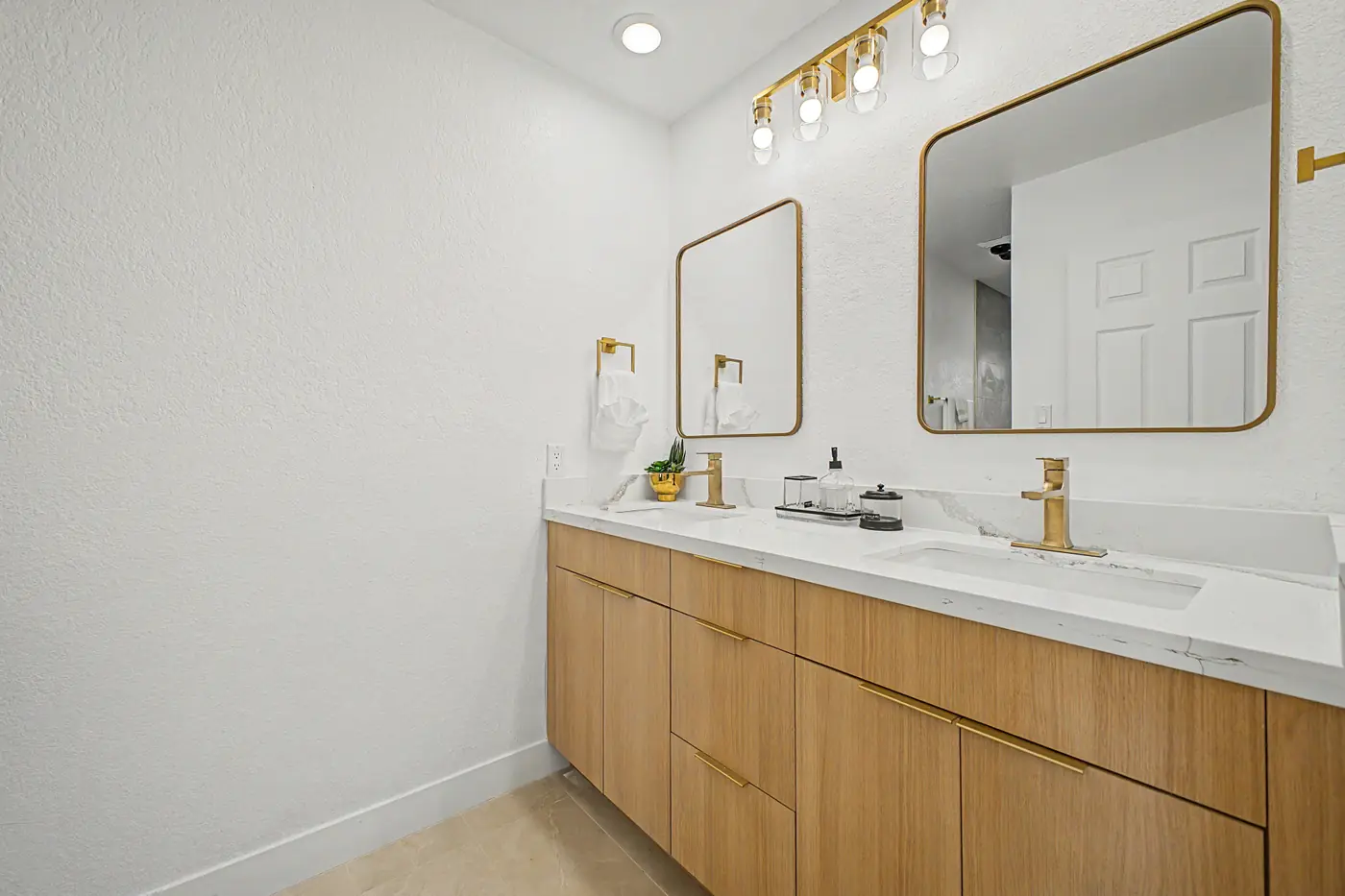 The primary bath after renovation, 5135 N 78th St Scottsdale